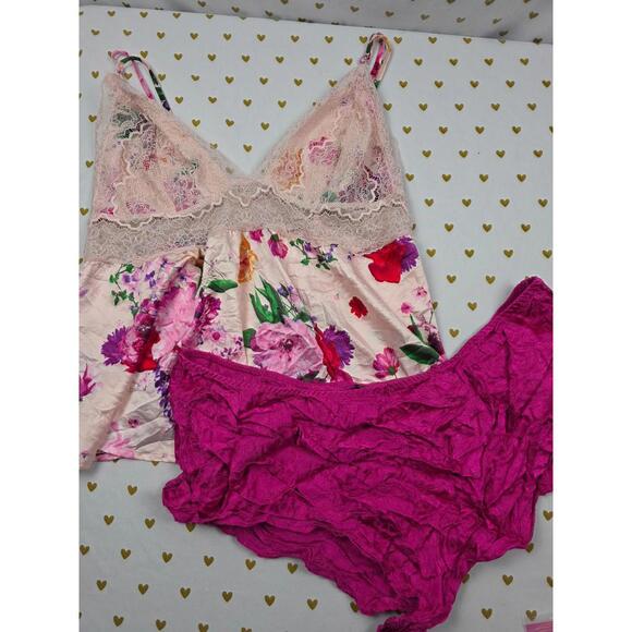 Victorias Secret xl satin sleep set pajamas sexy tank & shorts - Picture 1 of 5